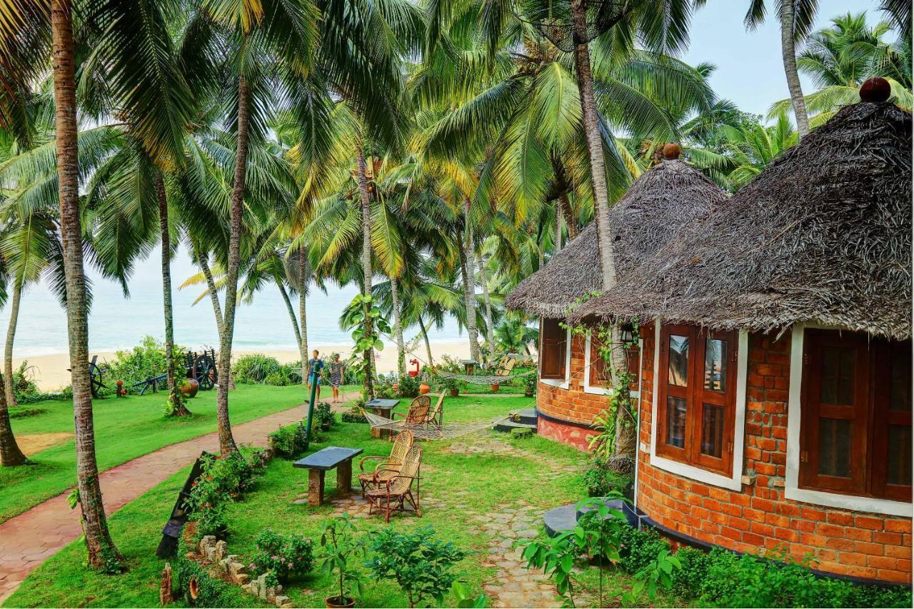 Soma Manaltheeram Ayurveda Beachvillage Ковалам Екстериор снимка